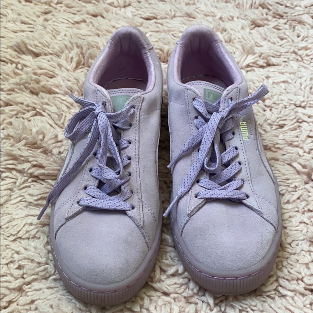 Lavender Pumas
